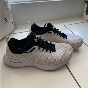 APL running shoes